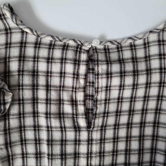 LOFT Plaid Ruffle Long Sleeve Crew Neck Blouse Medium Petite - Picture 4 of 9